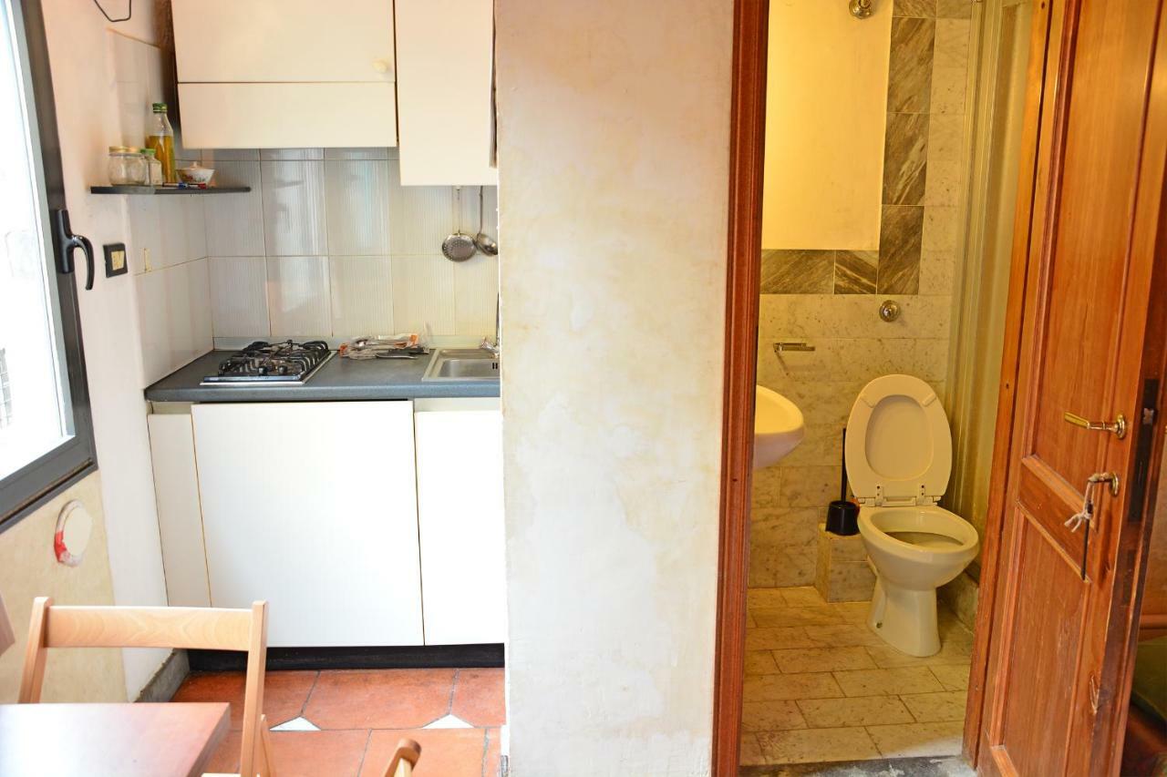 Alessandro'S Small Apartment Firenze Kültér fotó